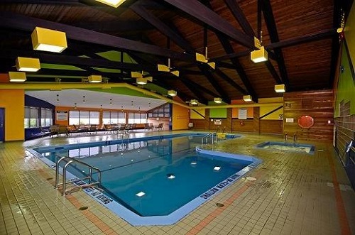 Best Western Plus Nor Wester Hotel pool